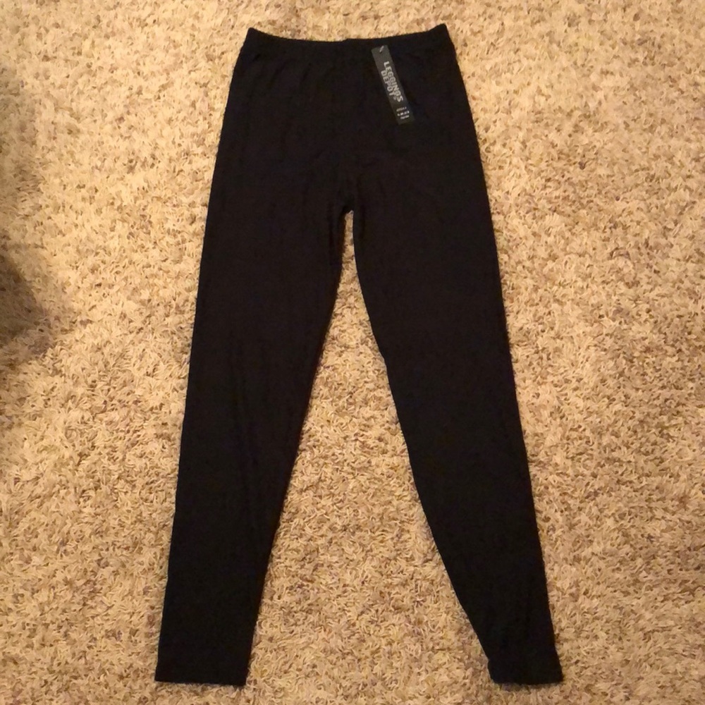 NWT black leggings